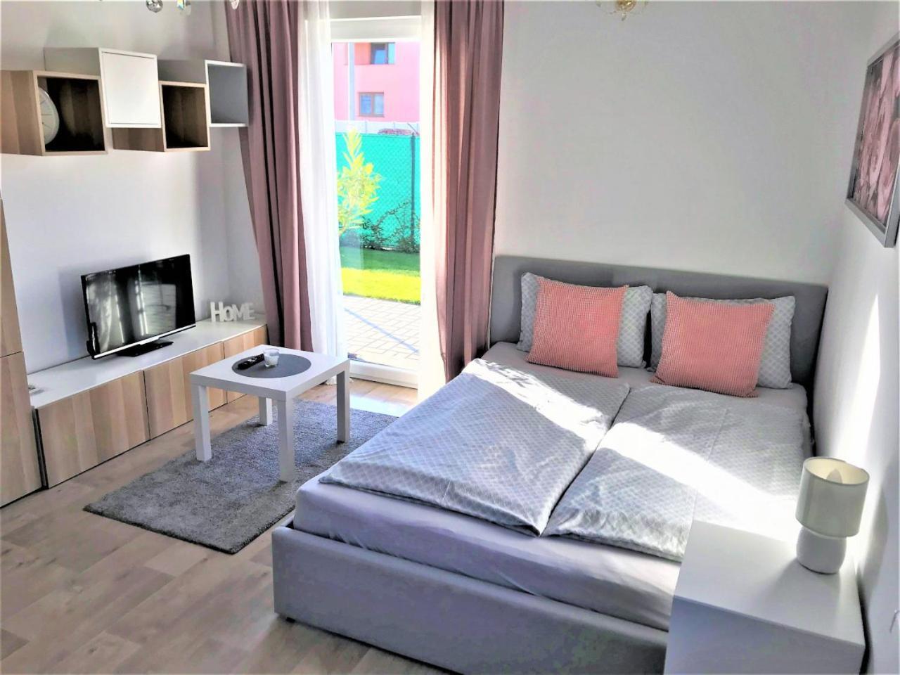 Modry Apartman 2 - Studio Znojmo Buitenkant foto